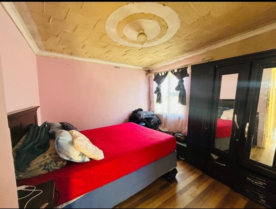 3 Bedroom Property for Sale in Umrhabulo Triangle Western Cape